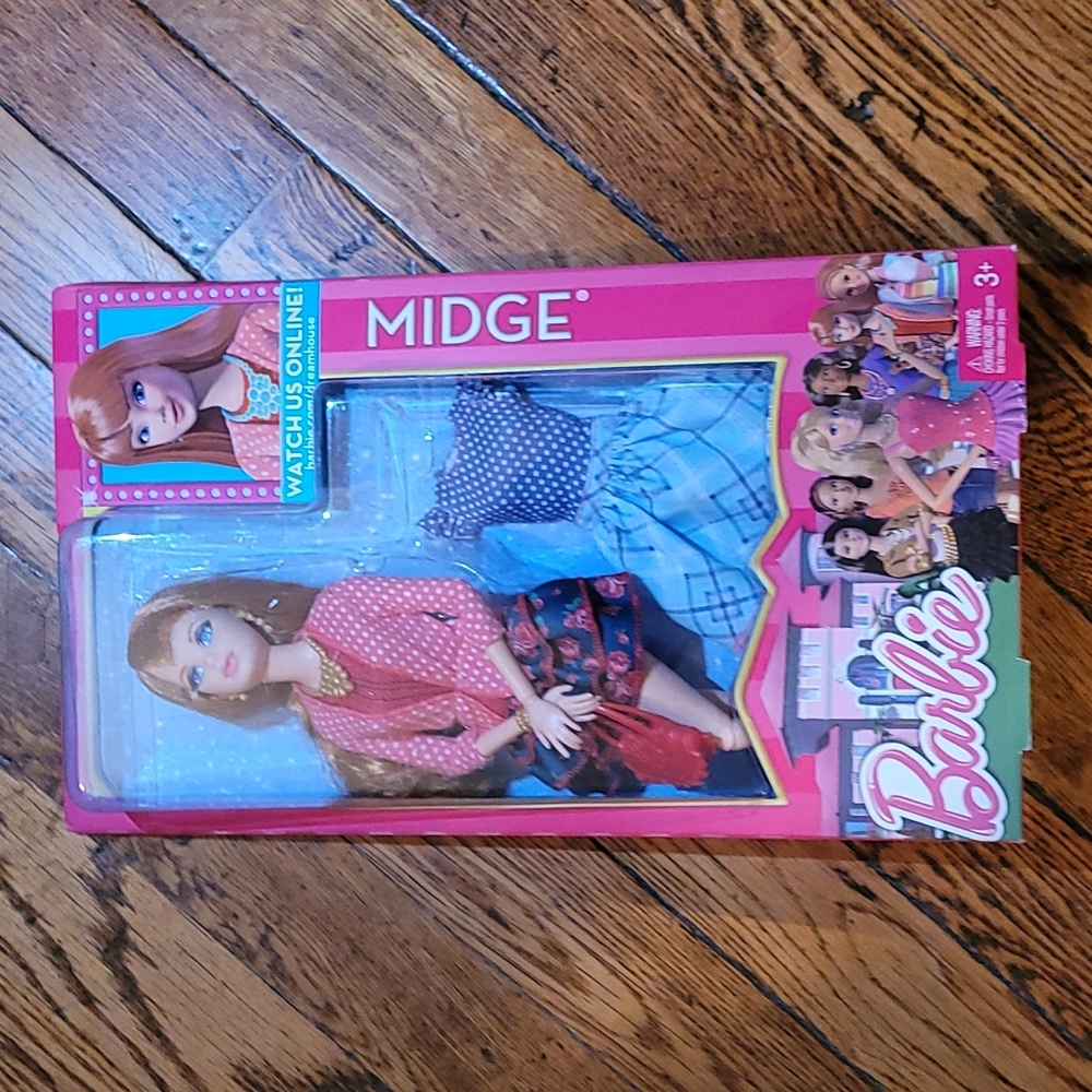 Barbie Life in the Dream house Midge Doll: Y7442 Collectors Item
